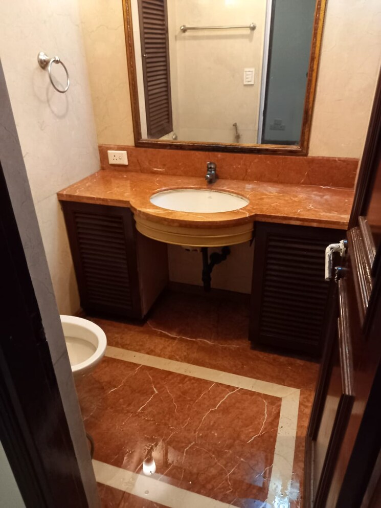 Kitchen, the-advantage-raheja-windermere 3 Bedroom 1200 Sq.Ft. Apartment In Andheri West Mumbai 9402359