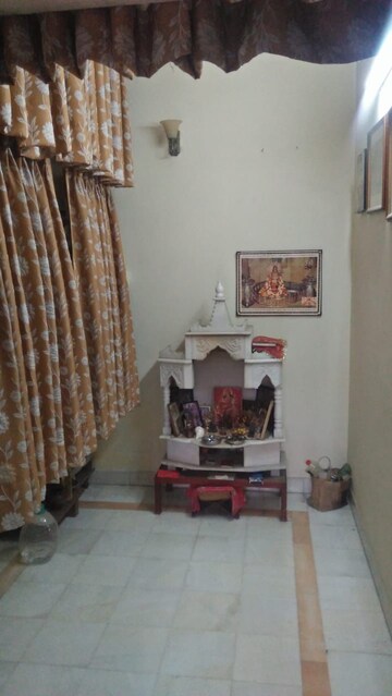 Furnished Amenities in 2 BHK Apartment at Mahagun Mywoods, Sector 16c Greater Noida – for Rent