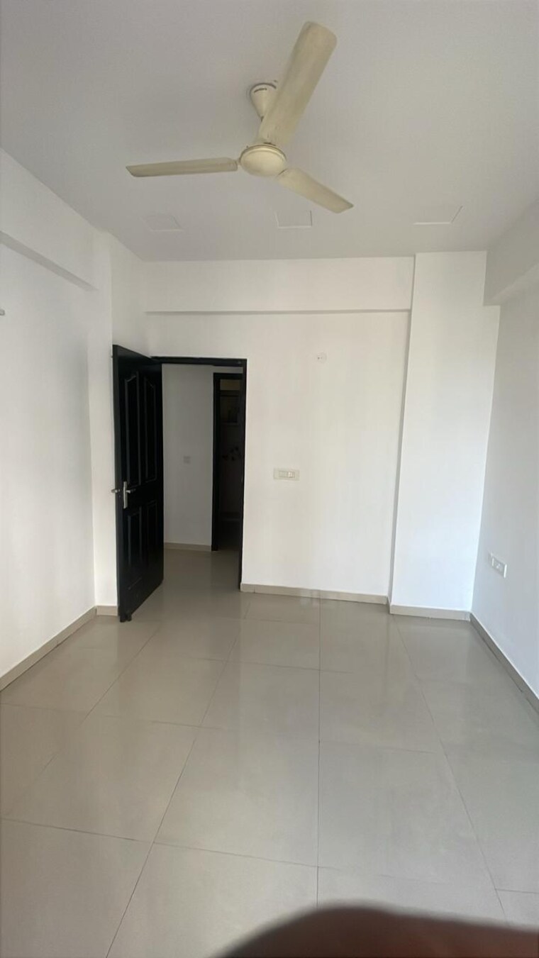 undefined, omkar-royal-nest 2.5 Bedroom 1095 Sq.Ft. Apartment In Tech Zone 4 Greater Noida Greater Noida 9402398