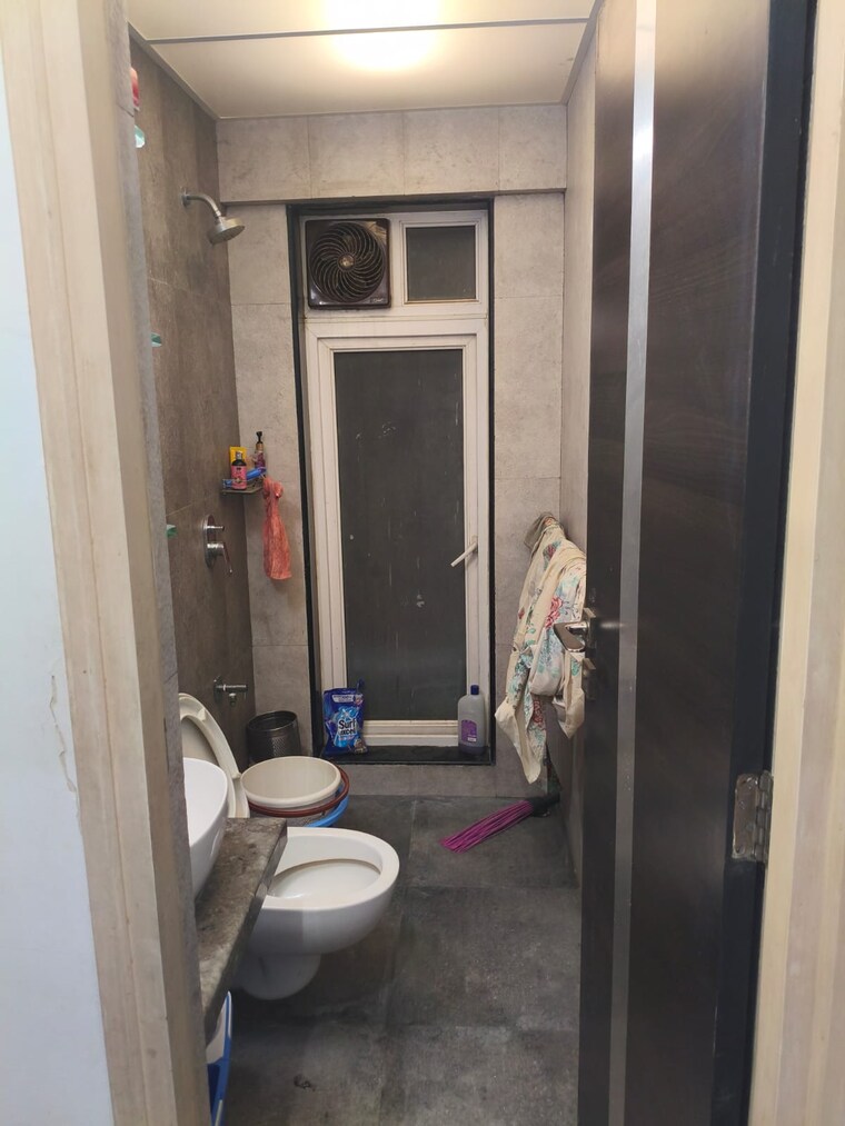 Bathroom, ld-callista 1 Bedroom 585 Sq.Ft. Apartment In Chembur Mumbai 9402370