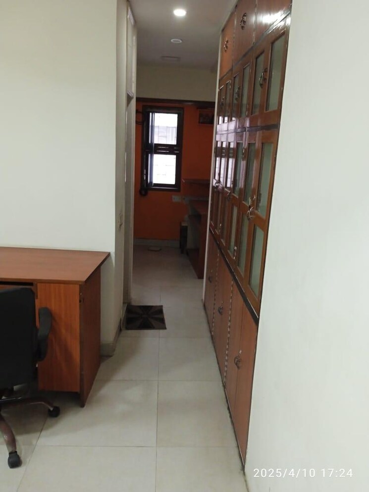 undefined, camac street Commercial Office Space 560 Sq.Ft. In Camac Street Kolkata 9402397