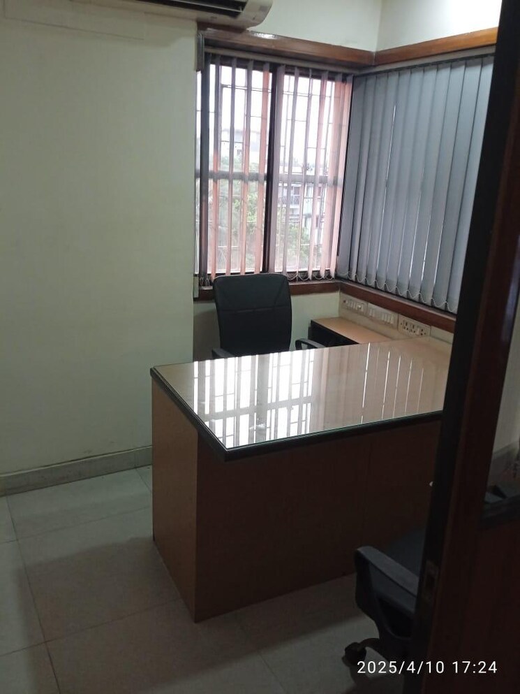 Kitchen, camac street Commercial Office Space 560 Sq.Ft. In Camac Street Kolkata 9402397