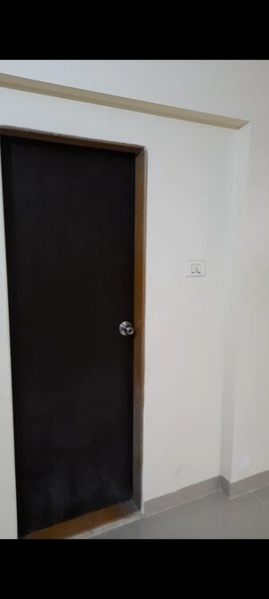 Furnished Amenities in 3 BHK Apartment at Runwal Garden City, Balkum Pada – for Rent