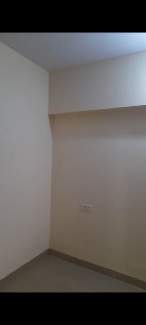 Furnished Amenities in 3 BHK Apartment at Runwal Garden City, Balkum Pada – for Rent