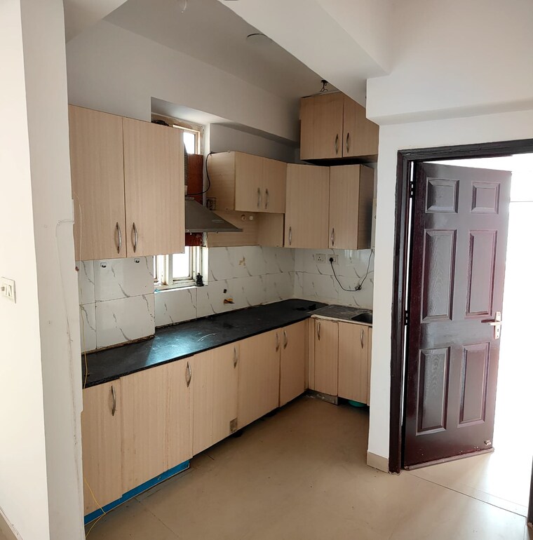 Kitchen, omkar-royal-nest 2 Bedroom 985 Sq.Ft. Apartment In Tech Zone 4 Greater Noida Greater Noida 9402596