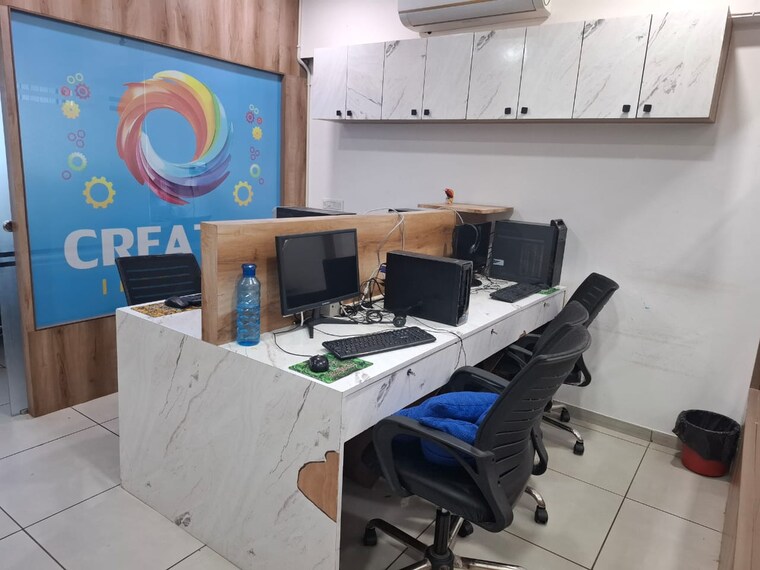 Team Area, science city Commercial Office Space in IT/SEZ 913 Sq.Ft. In Science City Ahmedabad 9402401