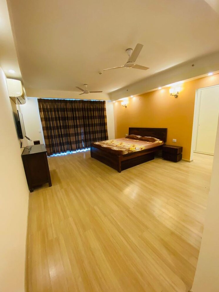 Bedroom, dlf-the-belaire 4 Bedroom 4098 Sq.Ft. Apartment In Sector 54 Gurgaon 9402647