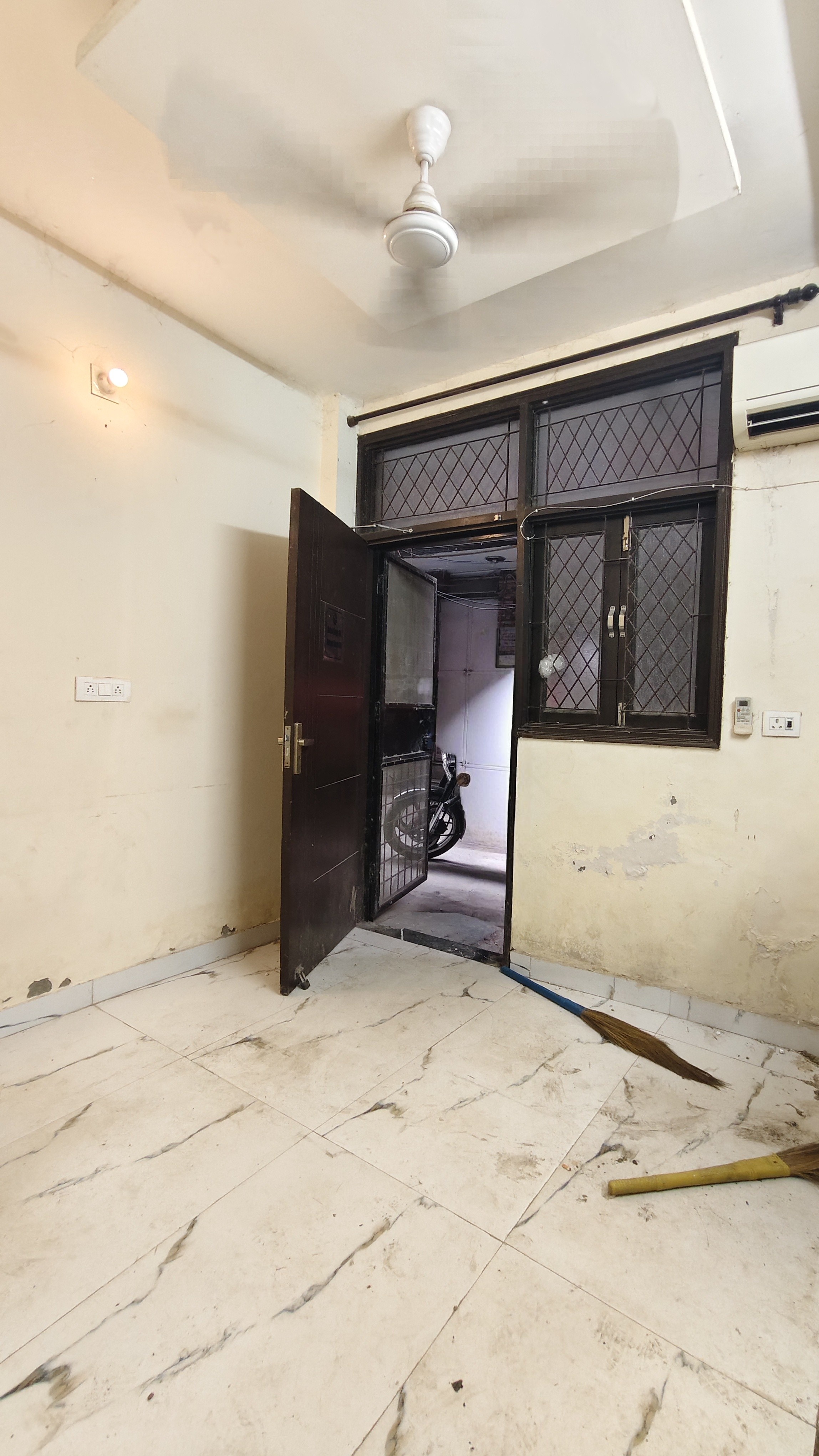 1 RkBuilder Floor For Rent in Govindpuri