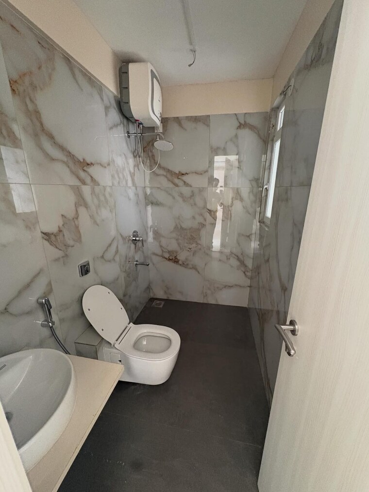 Bathroom, shree-sai-samarth-chs-chembur 3 Bedroom 1430 Sq.Ft. Apartment In Chembur Mumbai 9402694