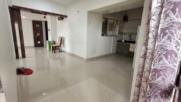 Room in 2 BHK Apartment at Mohite Paradise G, Anand Nagar – for Rent
