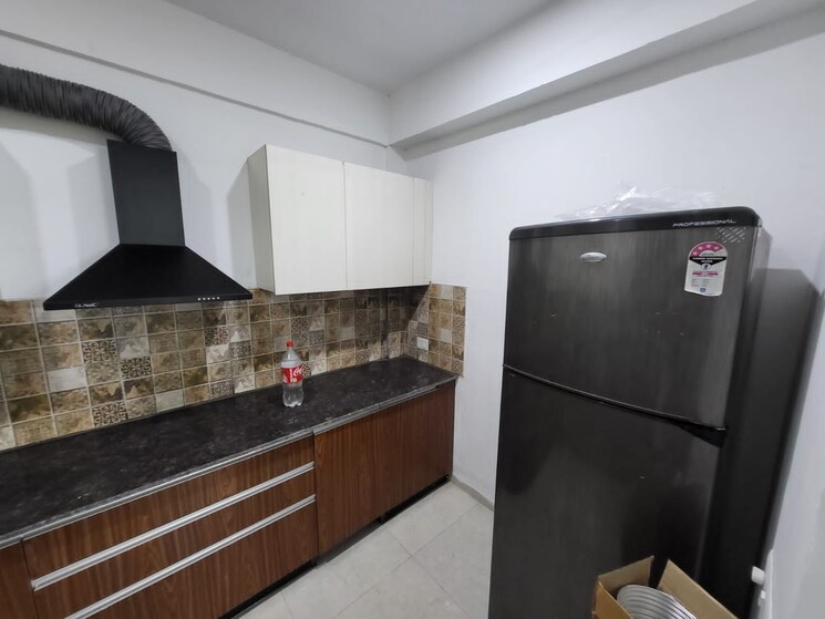 Kitchen, international airport road 3 Bedroom 1600 Sq.Ft. Apartment In International Airport Road Zirakpur 9402954