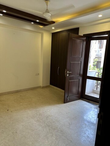 Room in 3 BHK Apartment at Gulmohar Park – for Sale