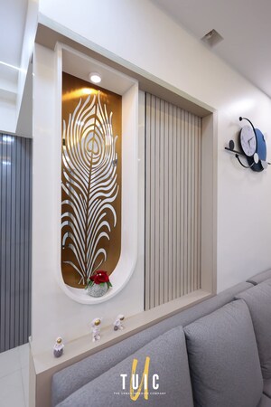 Furnished Amenities in 2.5 BHK Builder Floor at Saket – for Rent