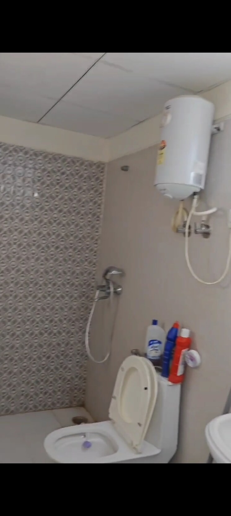 Master Bedroom, gaur-city-2-14th-avenue 1 Bedroom 530 Sq.Ft. Apartment In Sector 16c Greater Noida Greater Noida 9403220