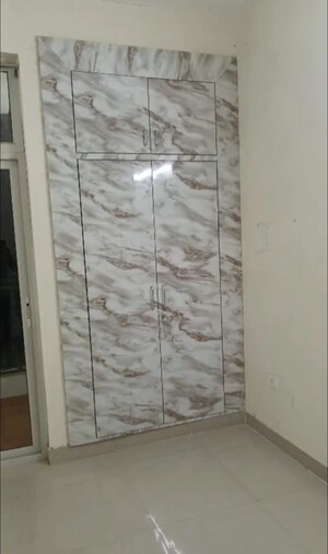 Bathroom in 2.5 BHK Apartment at Ansal Sushant Jeevan Enclave, Sushant Golf City – for Rent