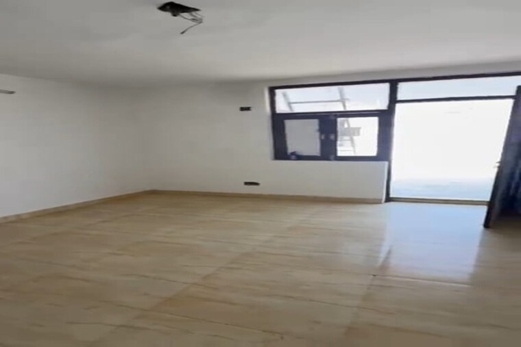 Room, rajpur khurd extension 1 Bedroom 555 Sq.Ft. Builder Floor In Rajpur Khurd Extension Delhi 9403336