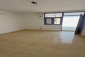 Room in 1 BHK Builder Floor at Rajpur Khurd Extension – for Rent