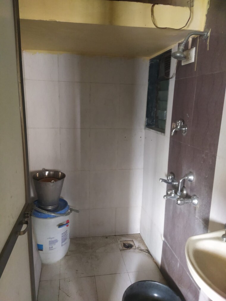 Bathroom, new-vegas-plaza 1 Bedroom 394 Sq.Ft. Apartment In Owale Thane 9403255