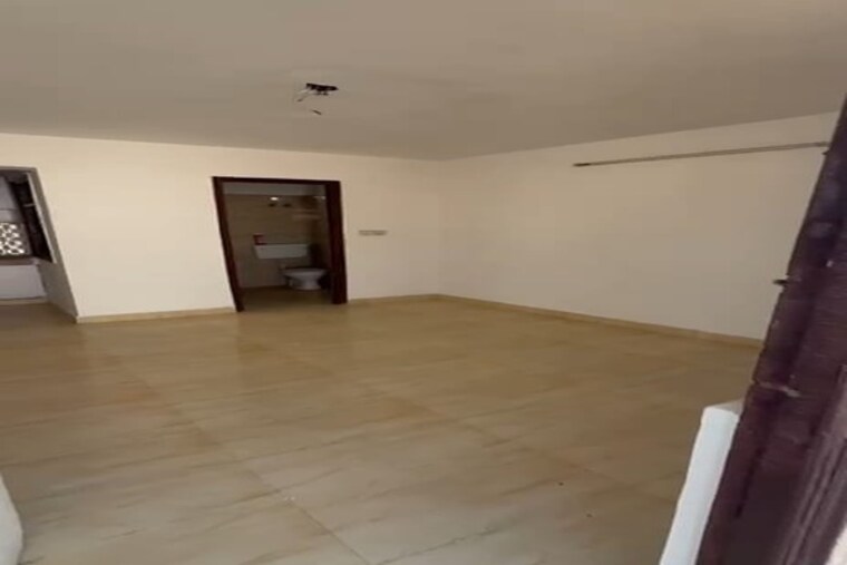 Room, rajpur khurd extension 1 Bedroom 563 Sq.Ft. Builder Floor In Rajpur Khurd Extension Delhi 9403337