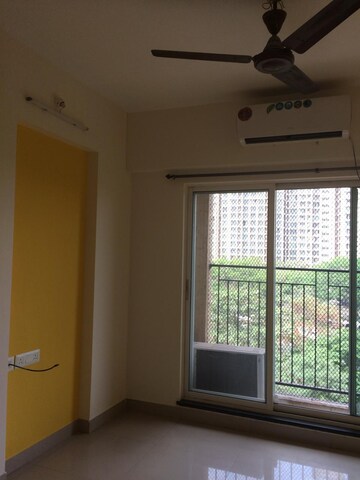 2 BHK Apartment For Sale in Rustomjee Urbania Atelier, Thane West