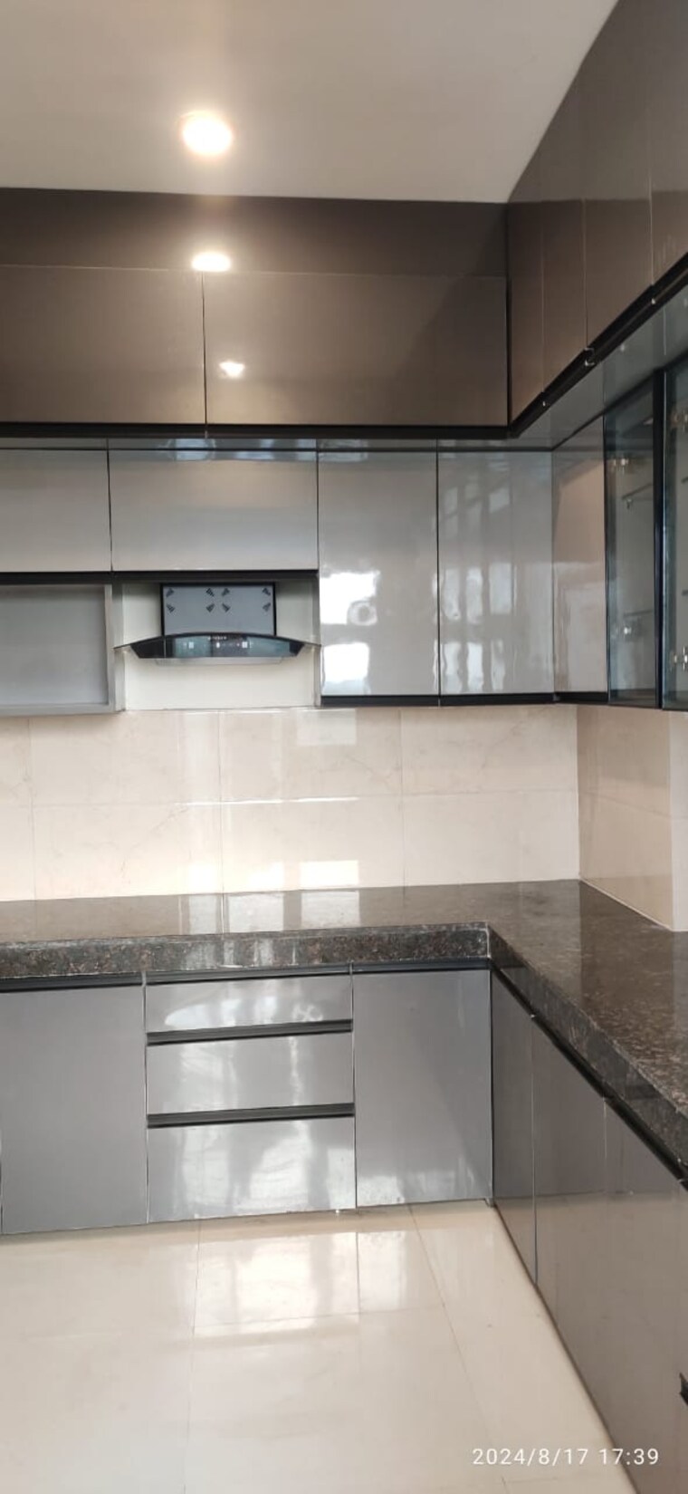 Kitchen, omaxe-waterscapes 3.5 Bedroom 1500 Sq.Ft. Apartment In Gomti Nagar Lucknow 9403362