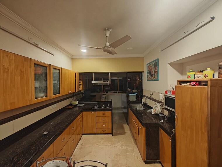 Kitchen, khar west 4 Bedroom 1400 Sq.Ft. Apartment In Khar West Mumbai 9403319