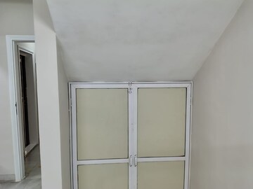 Room in 3 BHK Villa at Hiranandani Gardens Eden Bungalows, Powai – for Rent