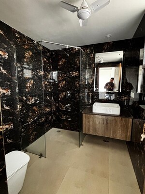 Attached Bathroom in 3 BHK Builder Floor at Global Arcade, Sector 42 – for Rent