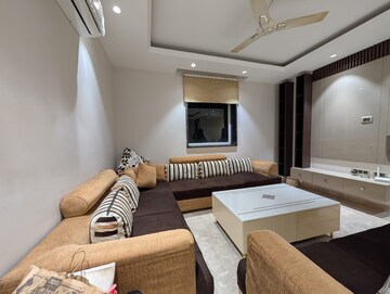 Living Room in 3 BHK Builder Floor at Bali Nagar – for Rent