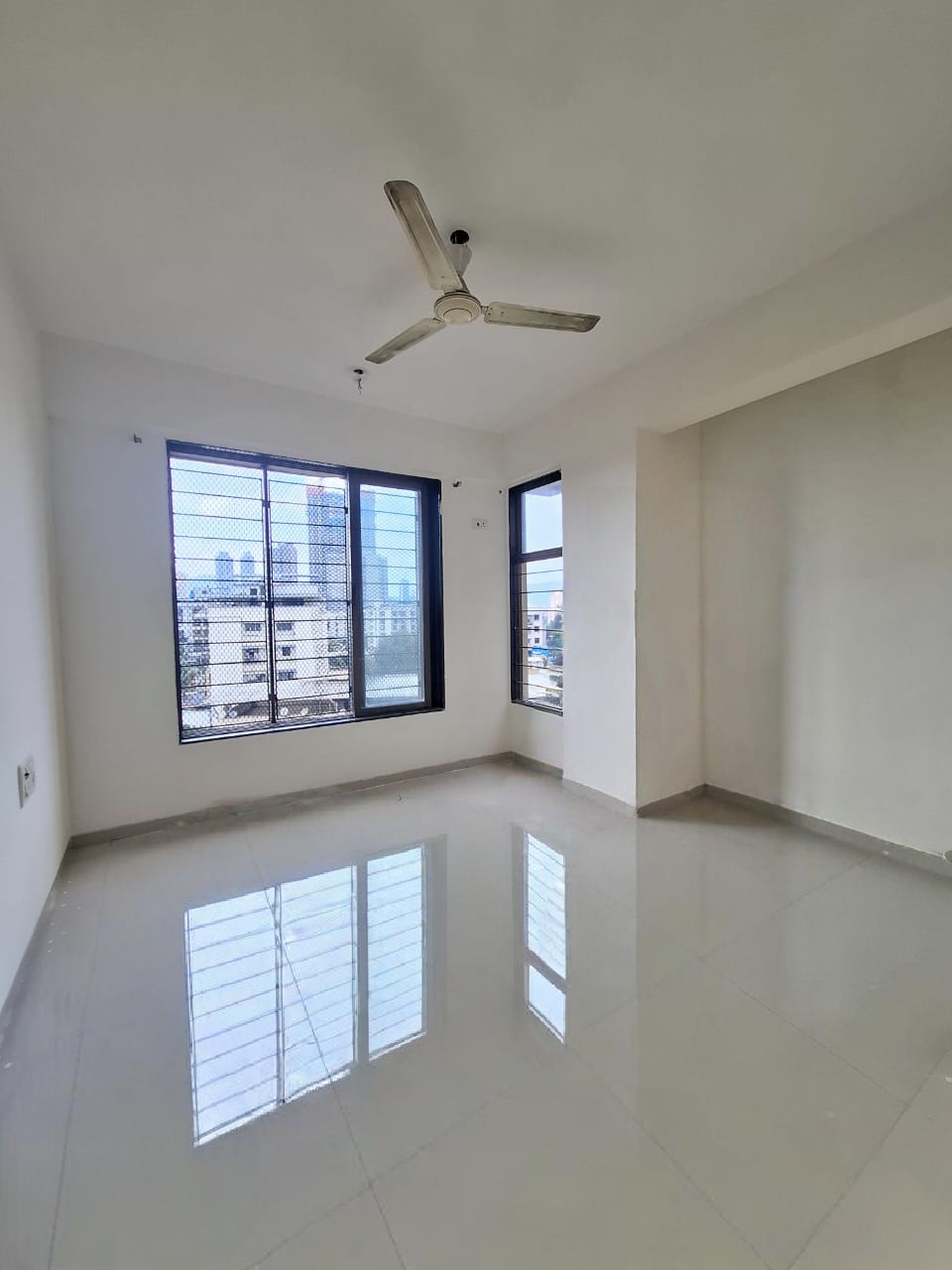 2 BHK + Pooja Room 700 Sq.Ft. Apartment in Lodha Paradise