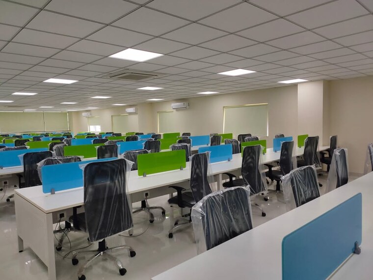 Team Area, vijay nagar Commercial Office Space 2000 Sq.Ft. In Vijay Nagar Indore 9403662