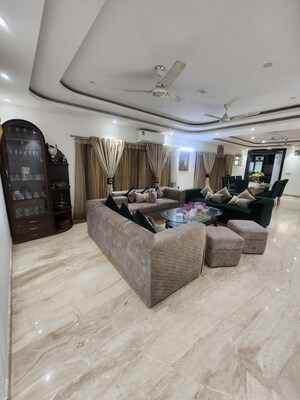 Living Room in 3 BHK Builder Floor at Rajouri Garden – for Rent