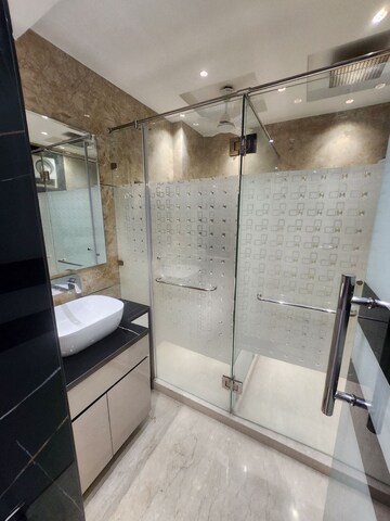 Master Bedroom in 3 BHK Builder Floor at Rajouri Garden – for Rent