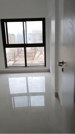 Bedroom in 4 BHK Apartment at Chembur – for Rent