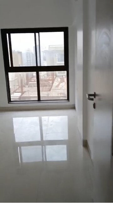 Bedroom in 4 BHK Apartment at Chembur – for Rent