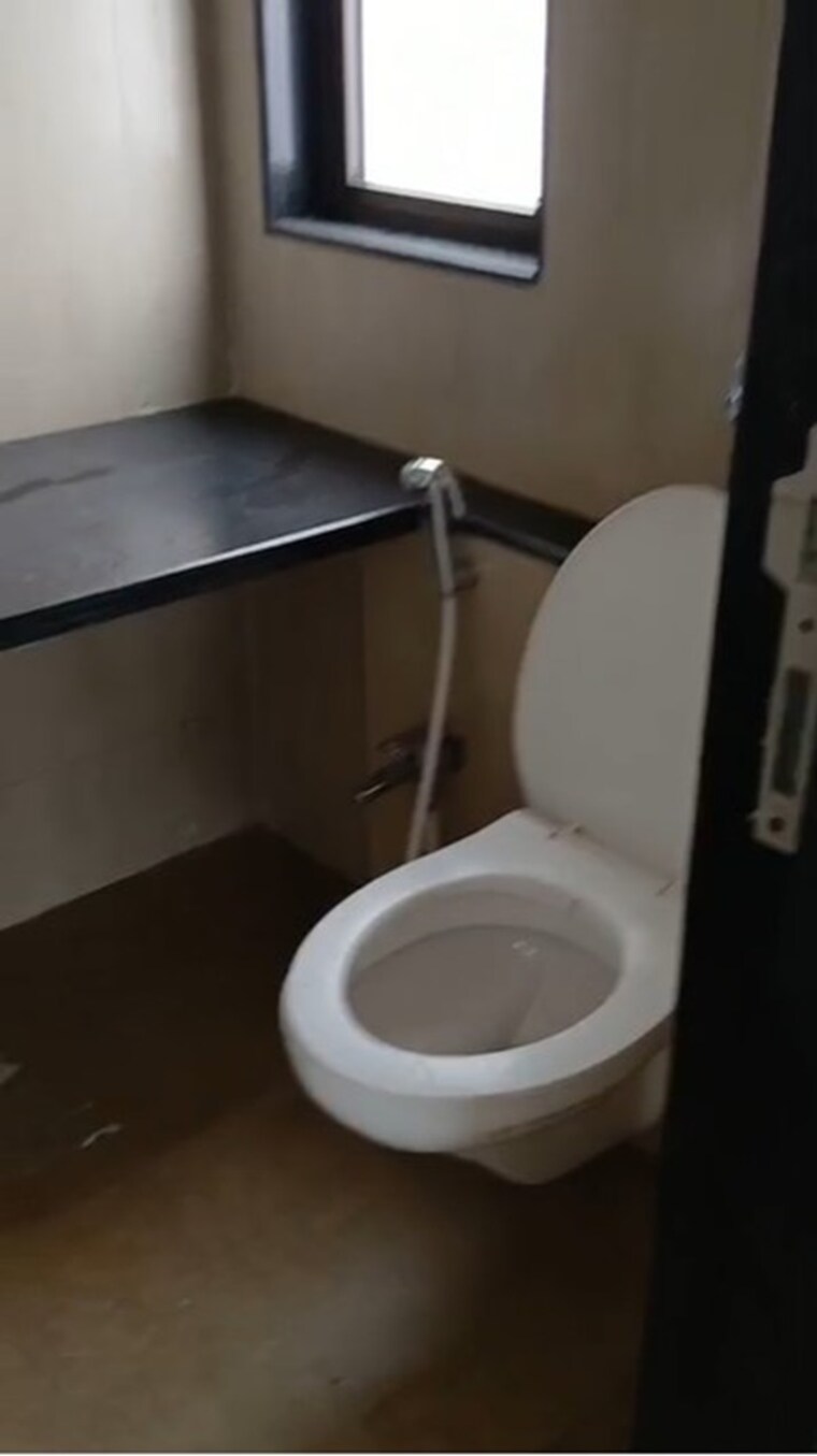 Bathroom, chembur 4 Bedroom 1820 Sq.Ft. Apartment In Chembur Mumbai 9403696