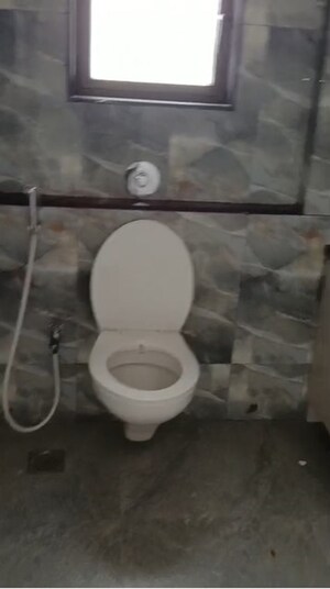 Bathroom in 4 BHK Apartment at Chembur – for Rent