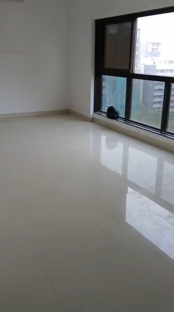 Living Room in 4 BHK Apartment at Chembur – for Rent