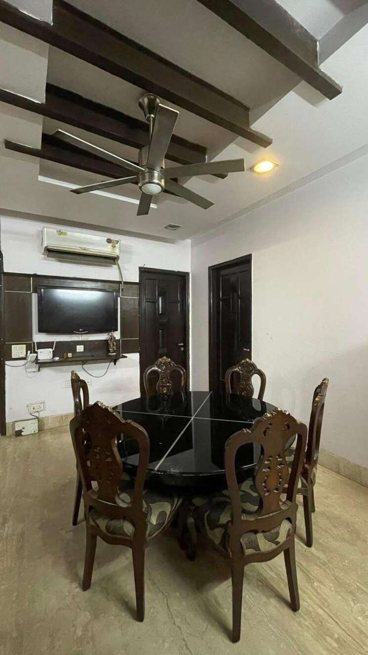 Gym, bali nagar 3 Bedroom 1800 Sq.Ft. Builder Floor In Bali Nagar Delhi 9403747