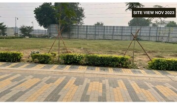 Plot Area in  Plot at BPTP Green Oaks, Sector 70a – for Sale