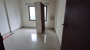 Room in 2 BHK Apartment at Saarrthi Shimmer N Shine, Vadgaon Budruk – for Rent
