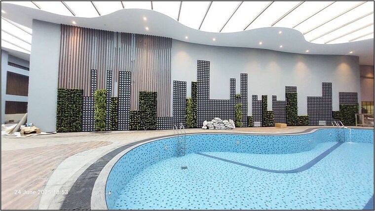 Swimming Pool, lokhandwala-minerva-mahalaxmi 3.5 Bedroom 2058 Sq.Ft. Apartment In Mahalaxmi Mumbai 9403928