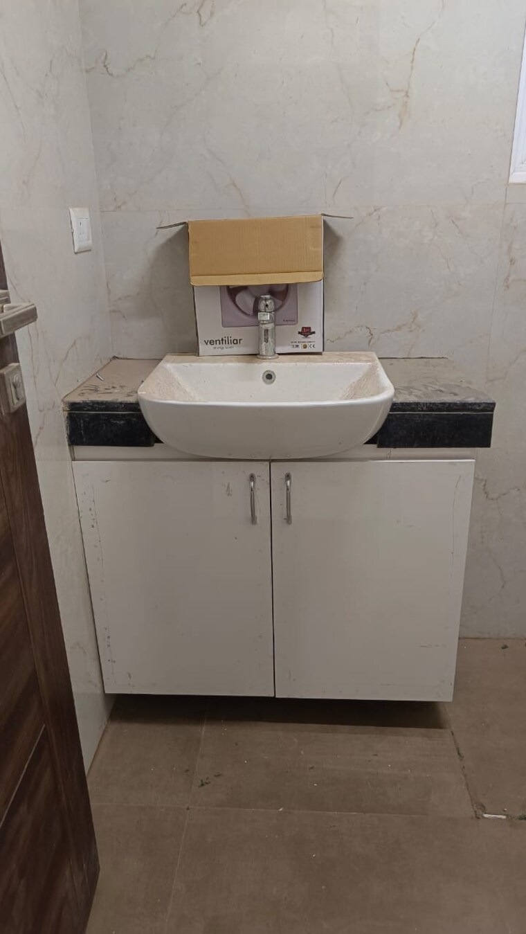 Kitchen, smart-world-gems 3 Bedroom 1423 Sq.Ft. Apartment In Sector 89 Gurgaon 9403930