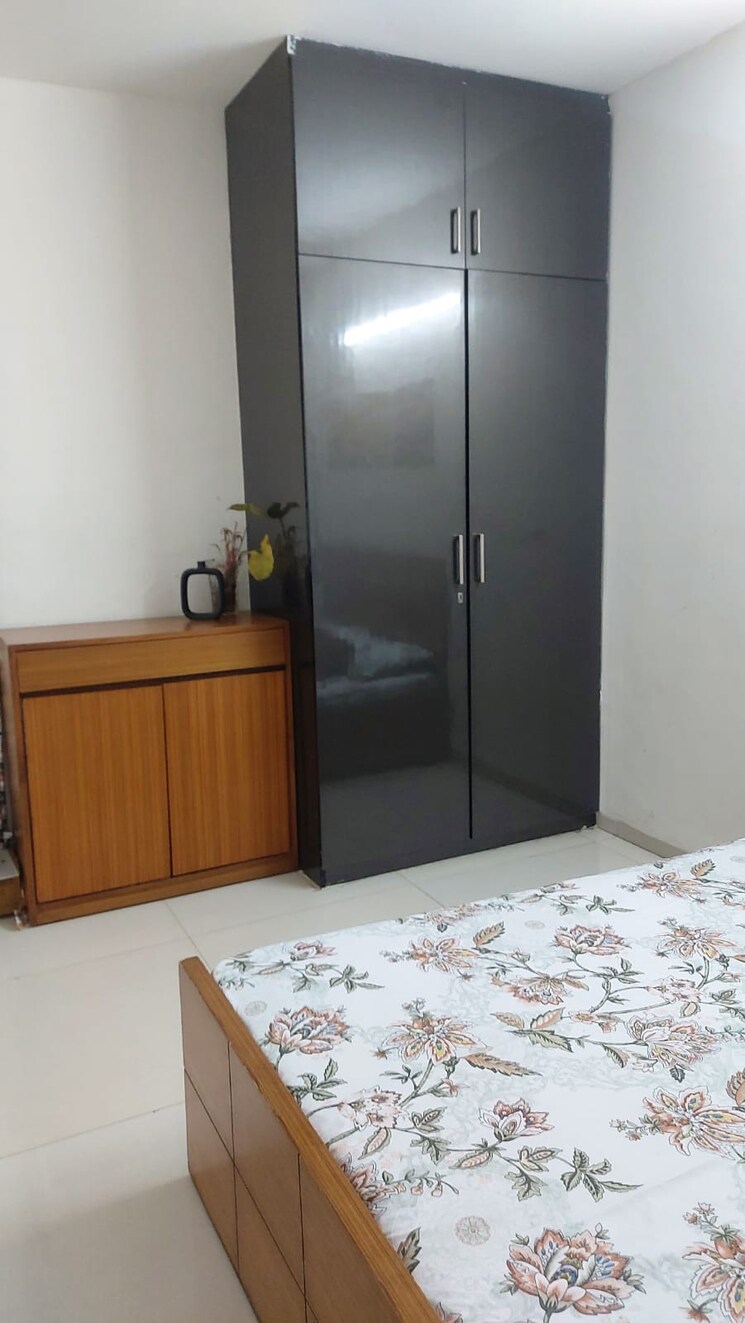 Room, tulip-violet 3 Bedroom 1578 Sq.Ft. Apartment In Sector 69 Gurgaon 9404218