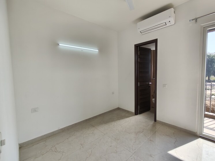 Room, smart-world-orchard 3 Bedroom 1630 Sq.Ft. Apartment In Sector 61 Gurgaon 9404000