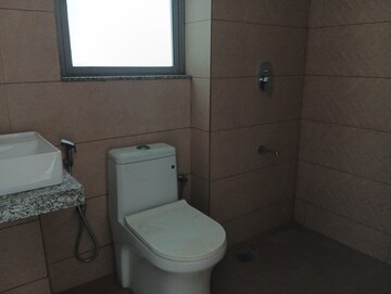 Attached Bathroom in 2 BHK Apartment at Kalpataru Immensa, Kolshet Road – for Sale
