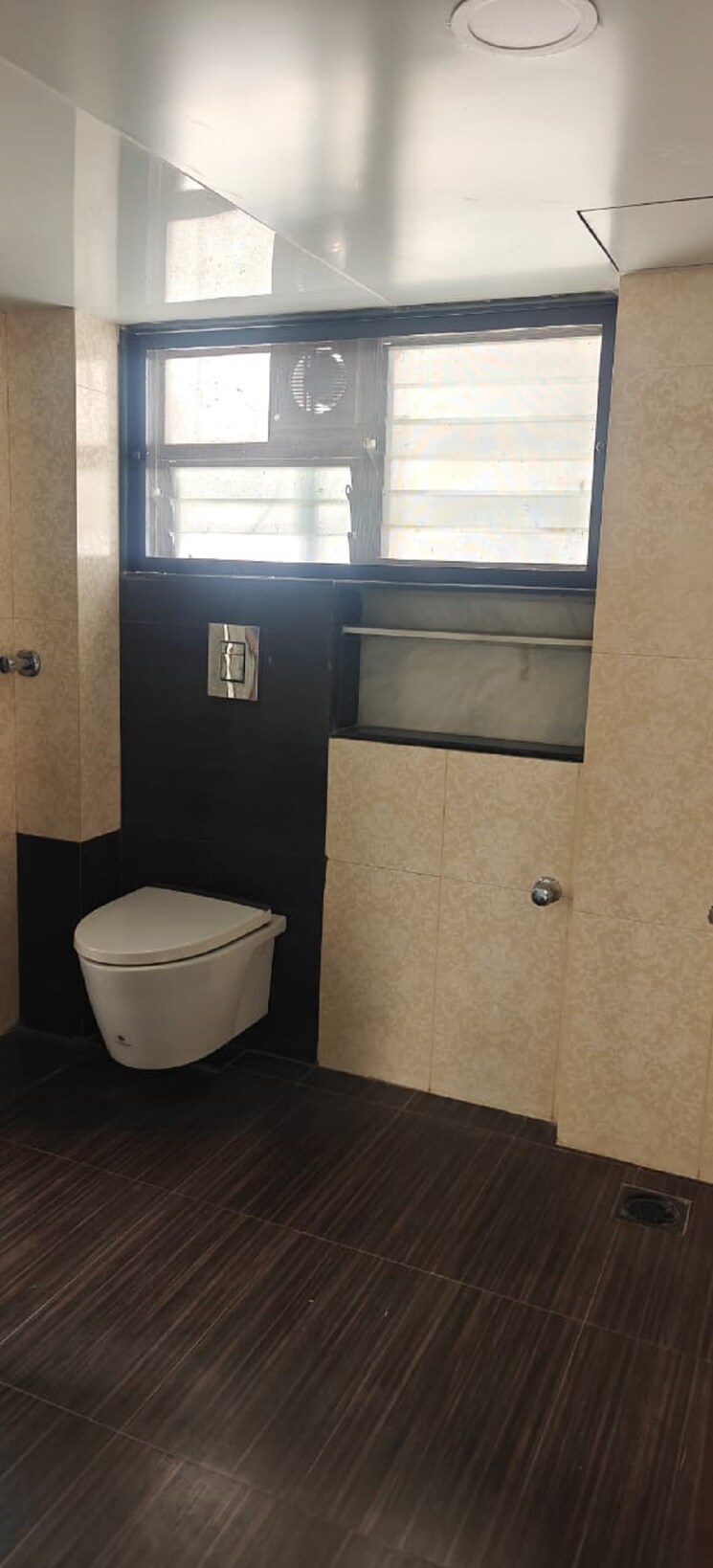 Bathroom, bandra west 2 Bedroom 750 Sq.Ft. Apartment In Bandra West Mumbai 9403997