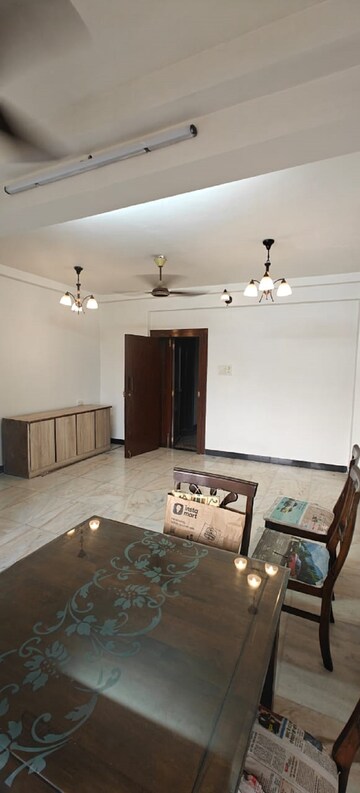 2 BHK Apartment For Rent in Bandra West