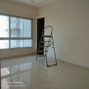 Room in 3 BHK Apartment at Sahakar Revanta, Goregaon West – for Rent