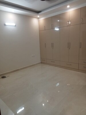Room in 2 BHK Builder Floor at Sector 47 – for Rent